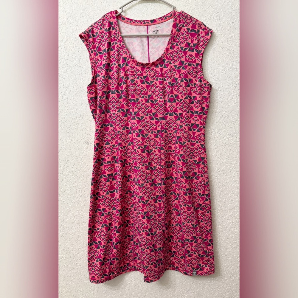 Title Nine Espionage Sleeveless Dream Dress in Peony Pink - L